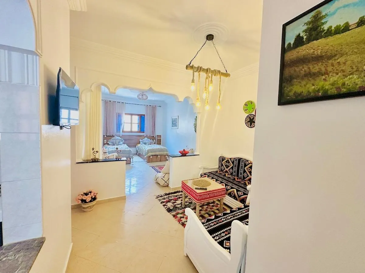 אסאוירה Bohemian Apartment